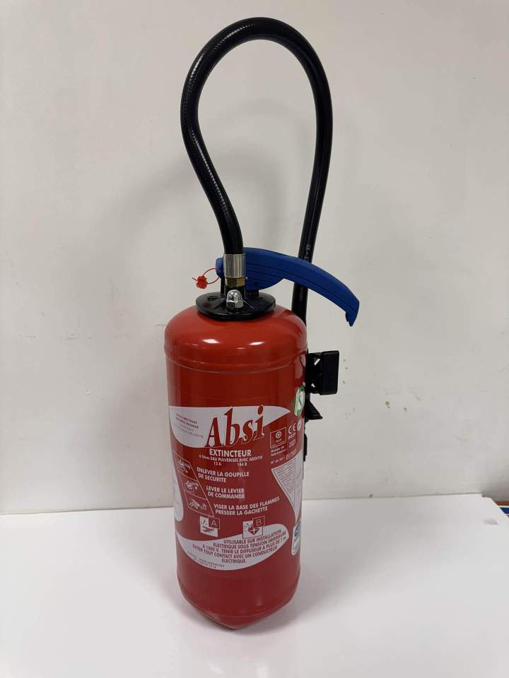 Matériel protection incendie Laval